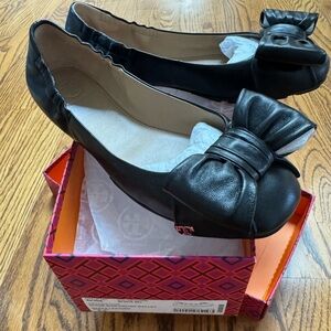 Tory Burch Divine Bow Driver Ballet 46308 - Black - Size 7.5